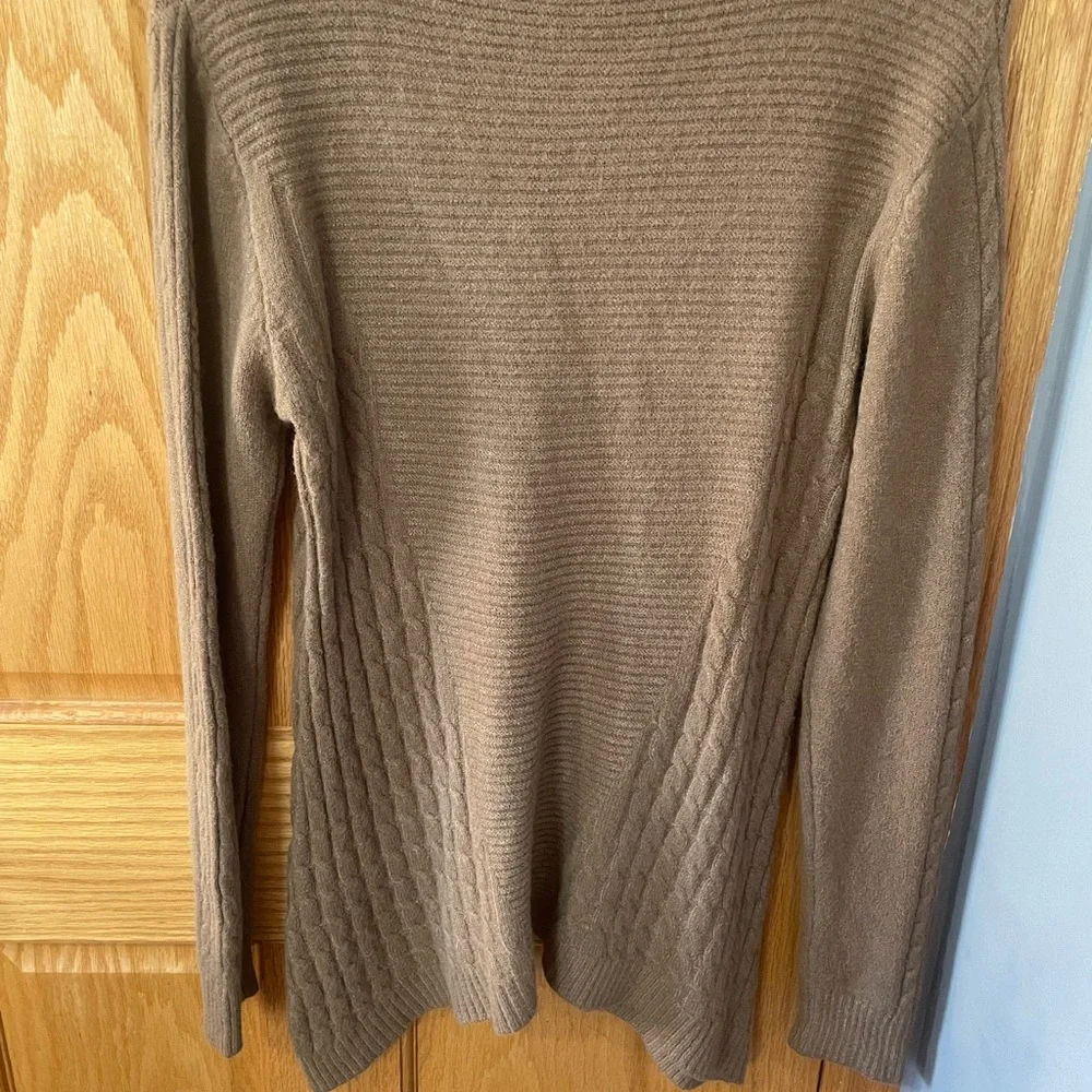 Jon and Anna Contemporary Brown Sweater NWT - Picture 3 of 5